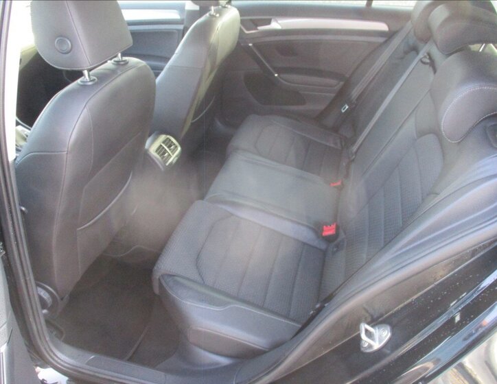 Volkswagen Golf Hatchback 1,2 l 77 kw