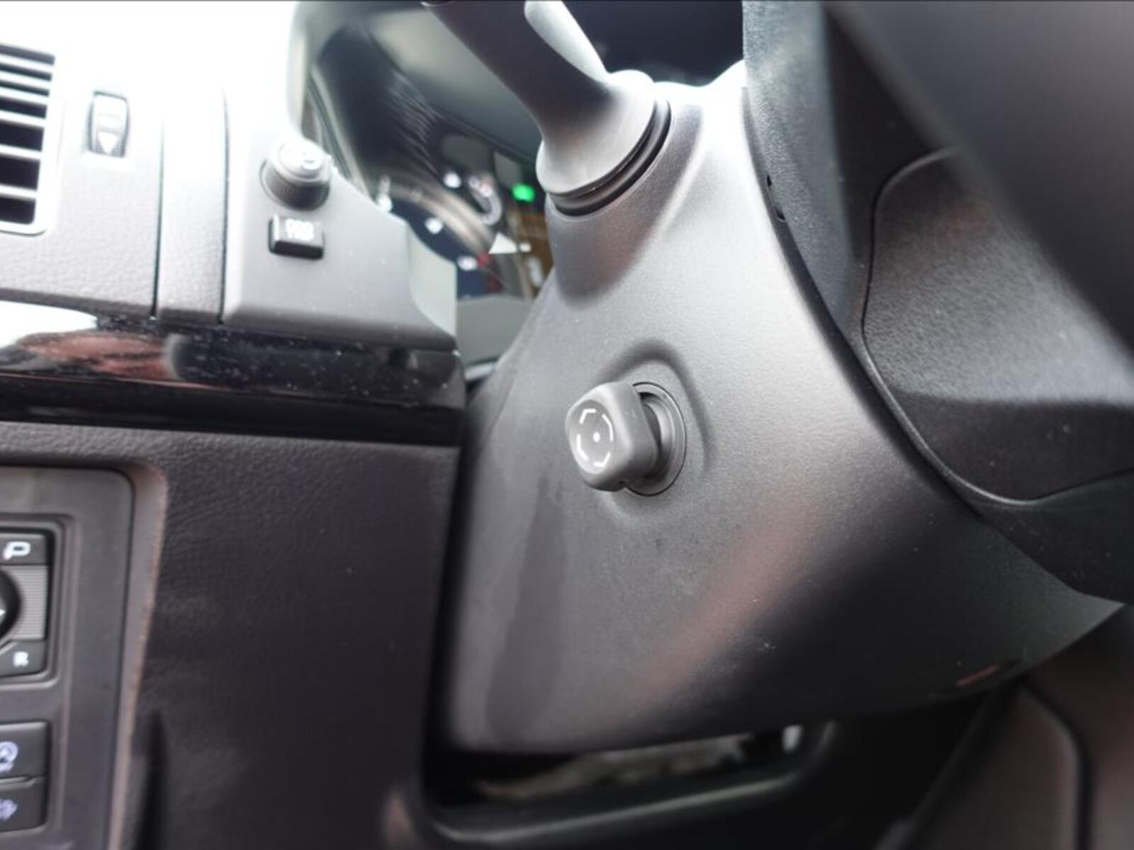 Toyota Land Cruiser 30