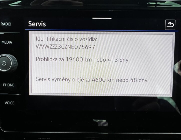 Volkswagen Passat Kombi 1,4 l 160 kw