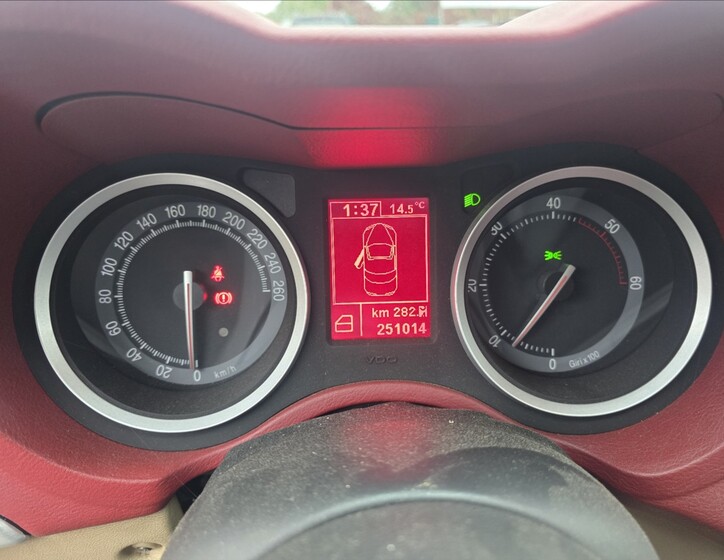 Alfa Romeo Spider 12