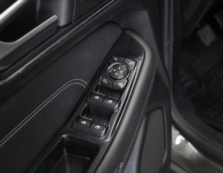 Ford S-MAX MPV 2,0 l 132 kw