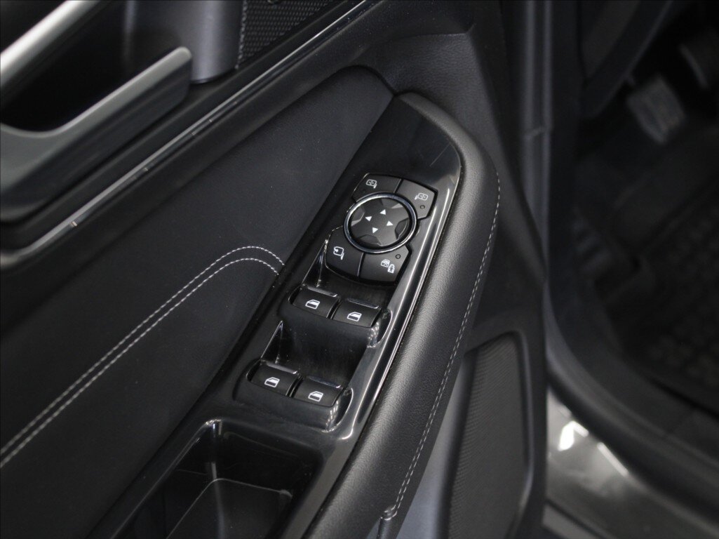 Ford S-MAX MPV 2,0 l 132 kw