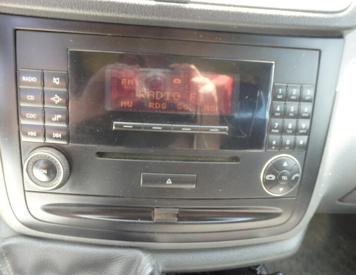 Mercedes-Benz Vito 12