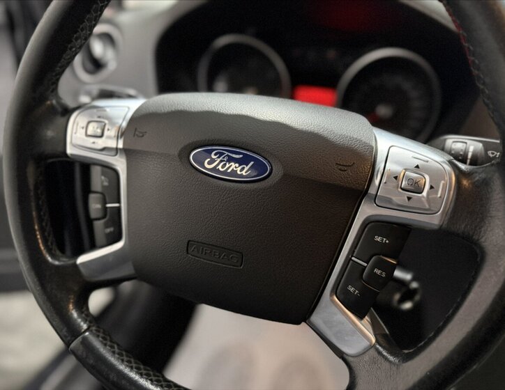 Ford Mondeo Kombi 2,0 l 85 kw