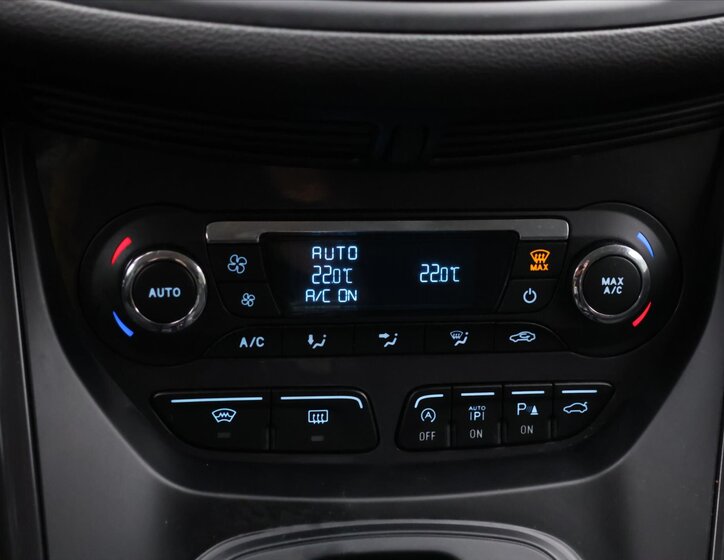 Ford Kuga SUV / Terénní 2,0 l 132 kw