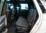 Cadillac Escalade 42