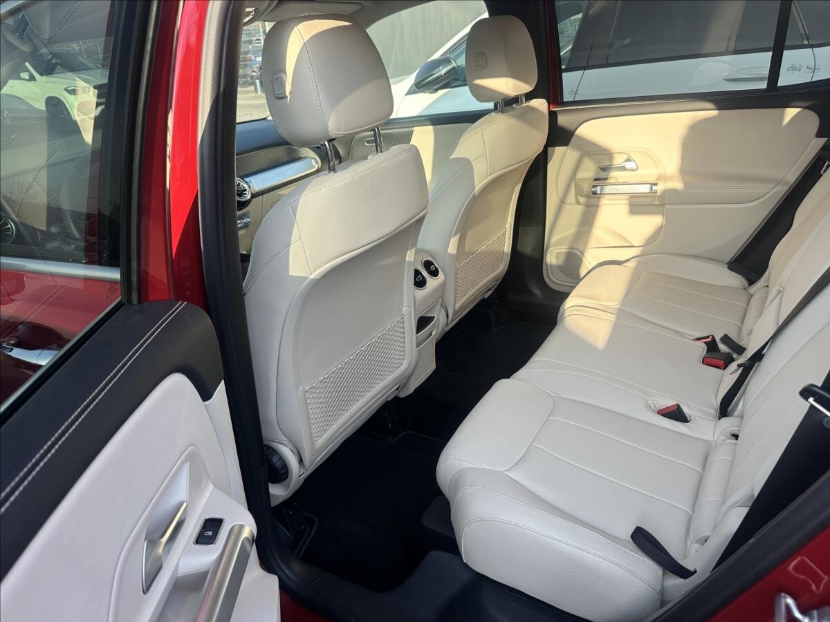 Mercedes-Benz GLB SUV / Terénní 2,0 l 140 kw