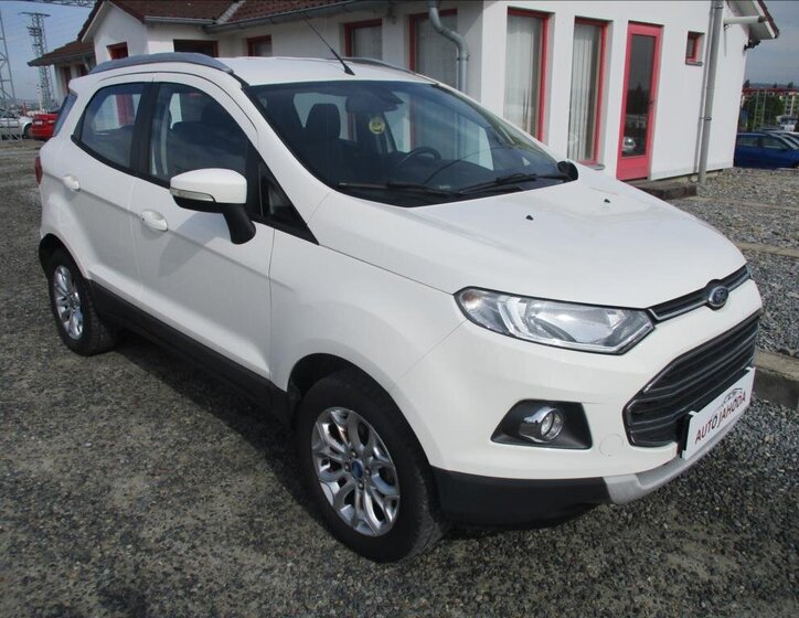 Ford EcoSport SUV / Terénní 1,5 l 82 kw