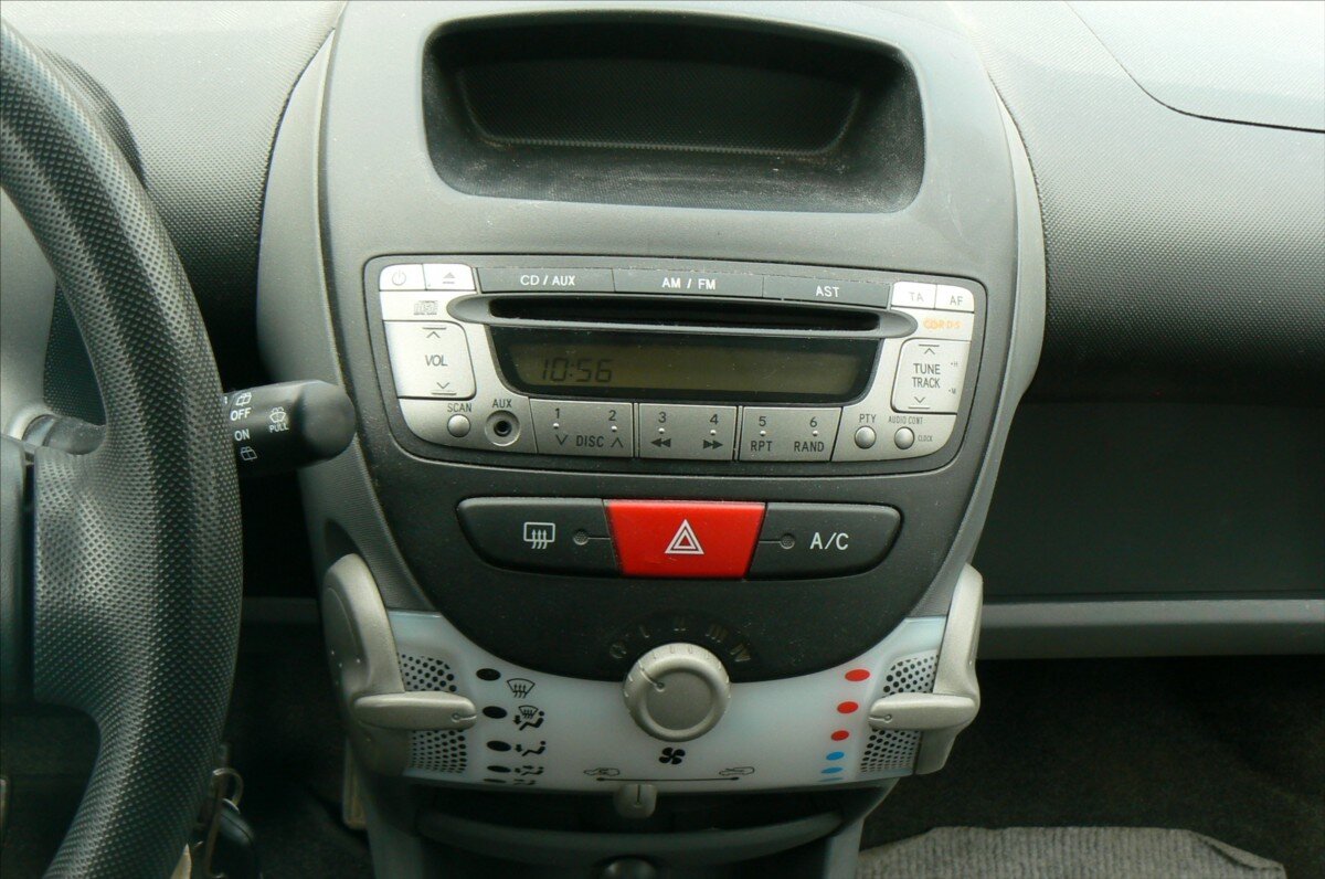 Toyota Aygo Hatchback 998,0 50 kw