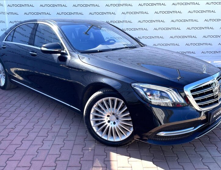 Mercedes-Benz Třídy S Sedan / Limuzína 4,0 l 345 kw