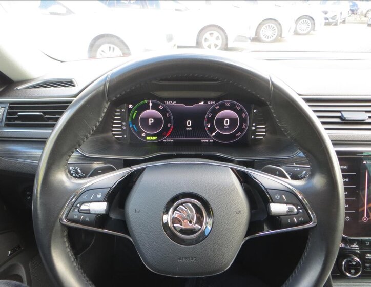 Škoda Superb Liftback 1,4 l 115 kw