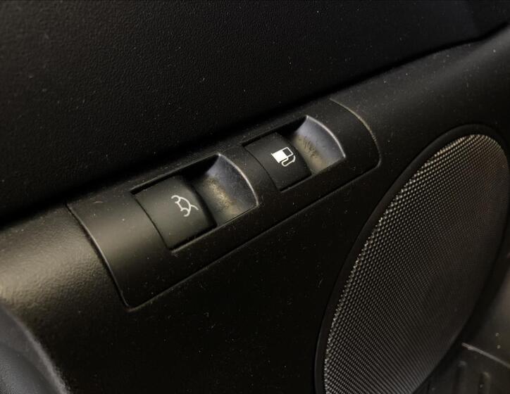 Volkswagen New Beetle 23