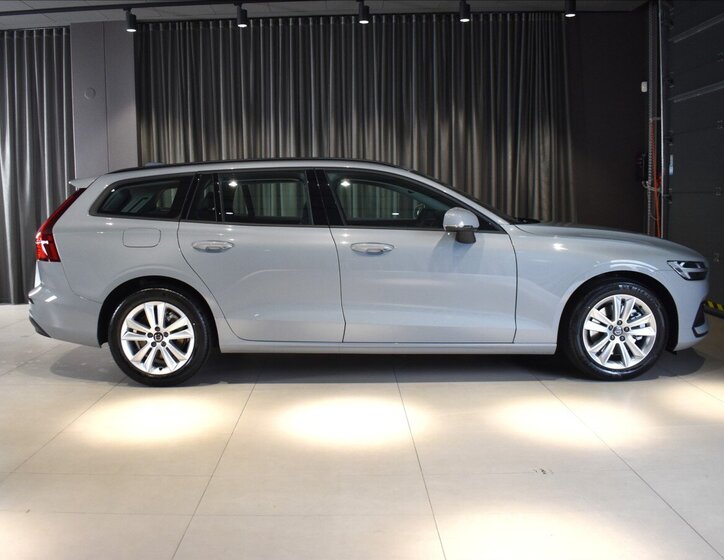 Volvo V60 Kombi 2,0 l 145 kw