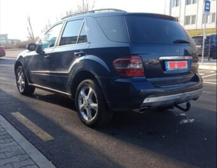 Mercedes-Benz Třídy M SUV 0,0 165 kw
