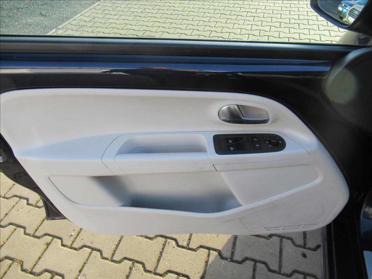 Volkswagen e-up! Hatchback 0,0 60 kw