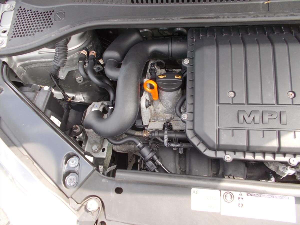 Volkswagen up! Hatchback 999,0 55 kw