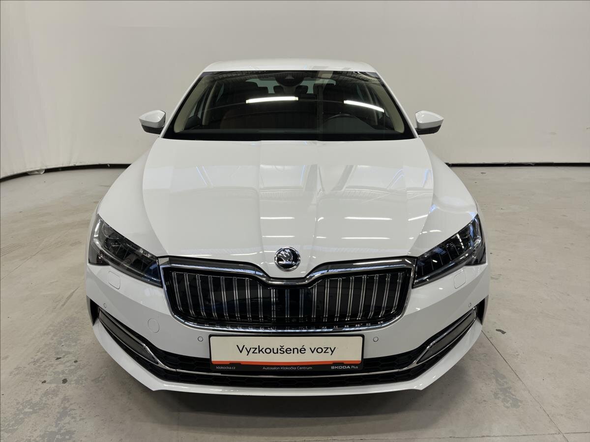 Škoda Superb Liftback 1,4 l 160 kw
