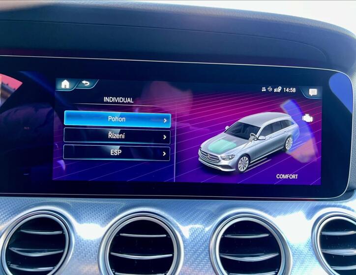 Mercedes-Benz Třídy E 40