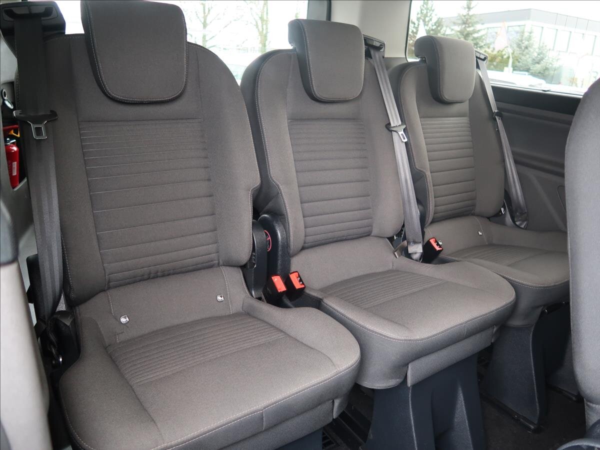 Ford Tourneo Custom MPV 2,0 l 136 kw