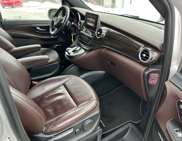 Mercedes-Benz Třídy V 17