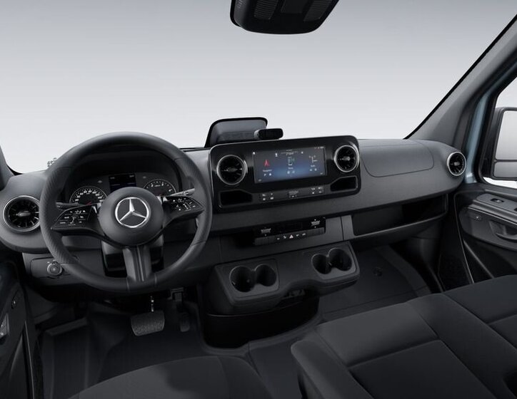 Mercedes-Benz Sprinter 4