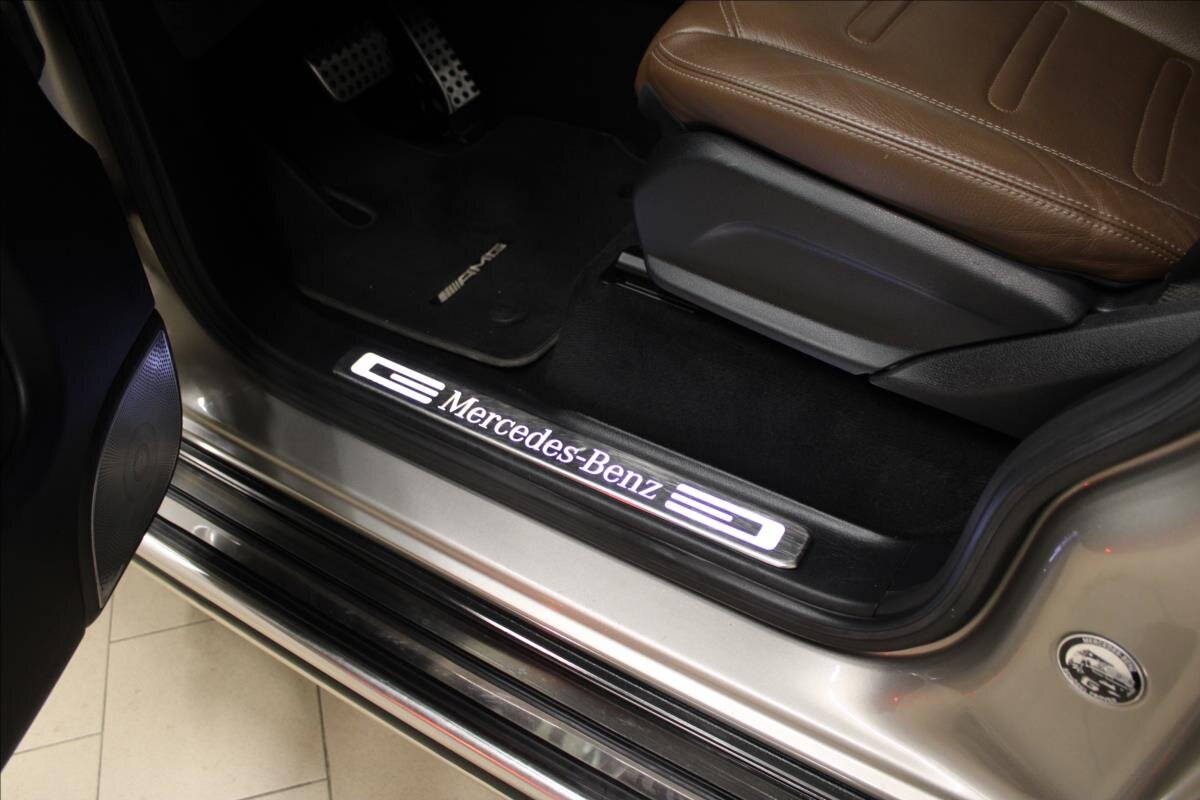 Mercedes-Benz Třídy G SUV / Terénní 2,9 l 210 kw