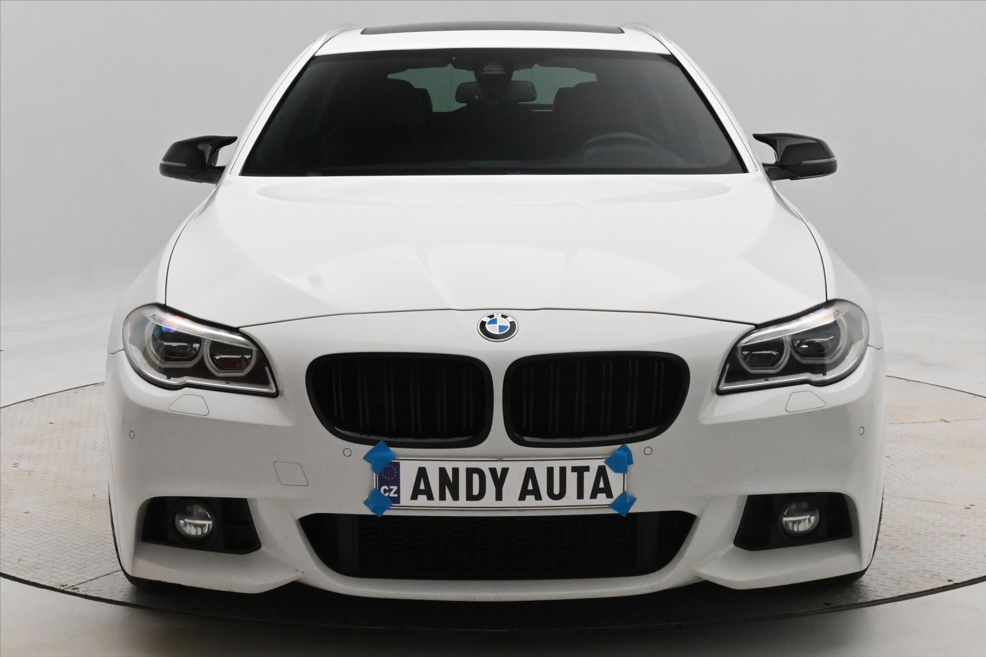 BMW Řada 5 Kombi 3,0 l 190 kw