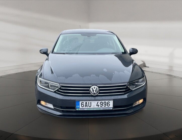 Volkswagen Passat Sedan / Limuzína 2,0 l 110 kw