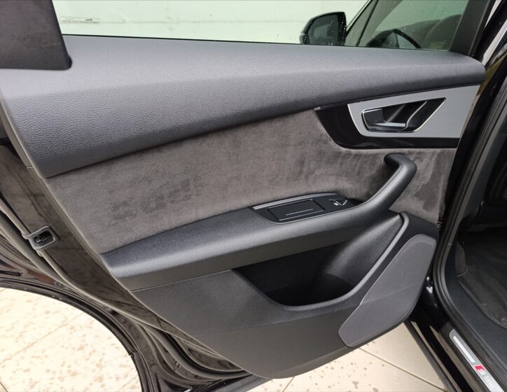 Audi Q7 SUV / Terénní 3,0 l 210 kw