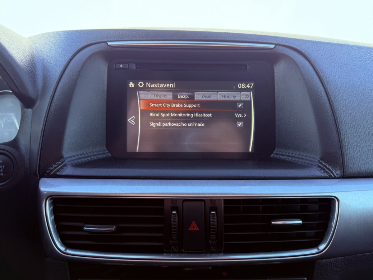 Mazda CX-5 SUV / Terénní 2,2 l 110 kw