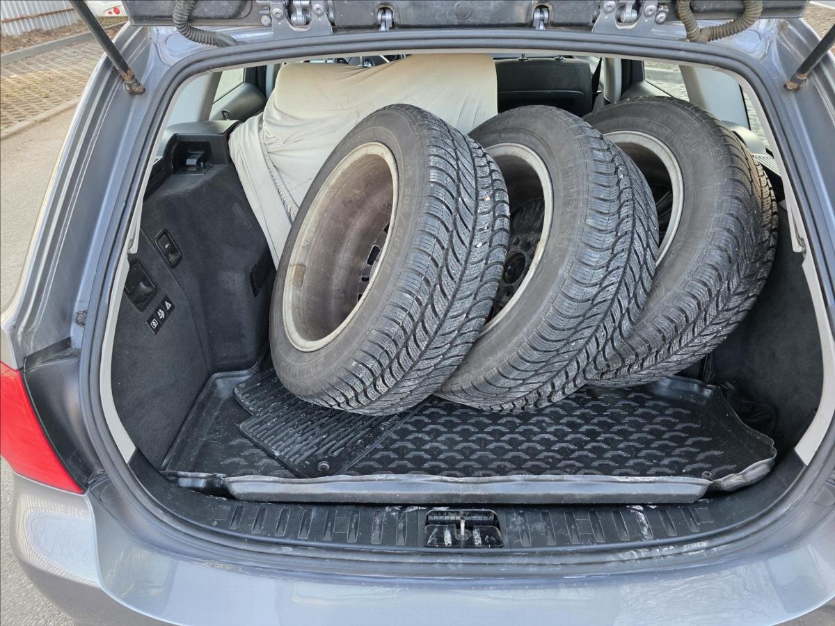 BMW Řada 3 Kombi 2,0 l 105 kw