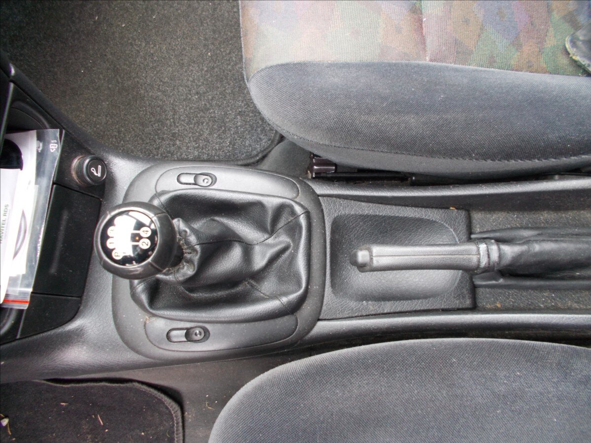 Opel Vectra Sedan 1,6 l 74 kw