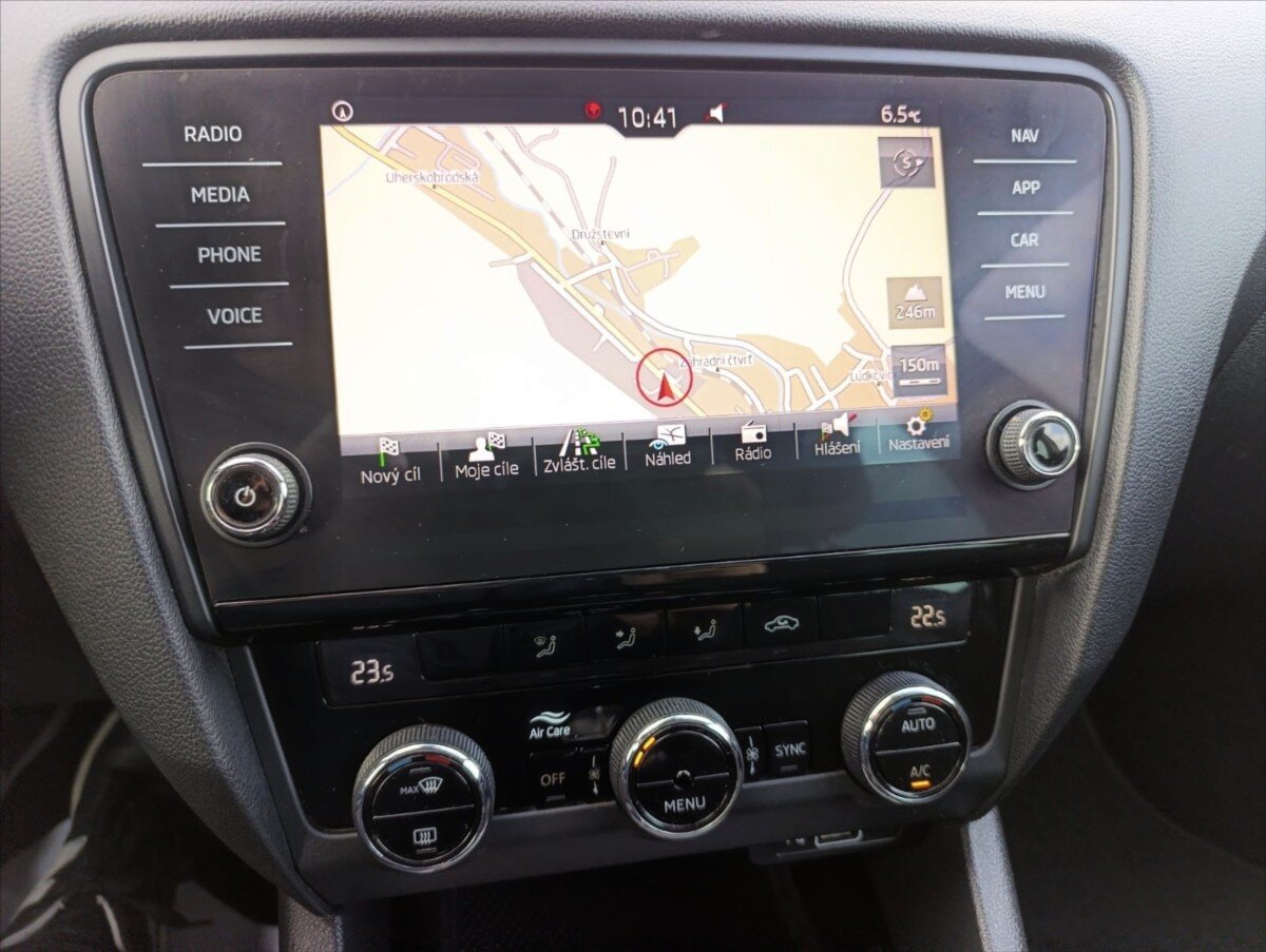 Škoda Octavia Kombi 1,4 l 81 kw