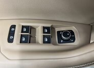 Volkswagen Touareg 25