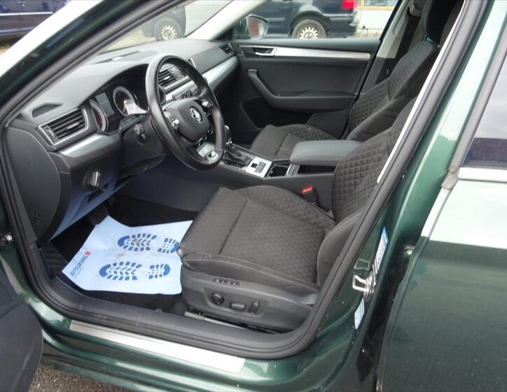 Škoda Superb Kombi 1,6 l 88 kw