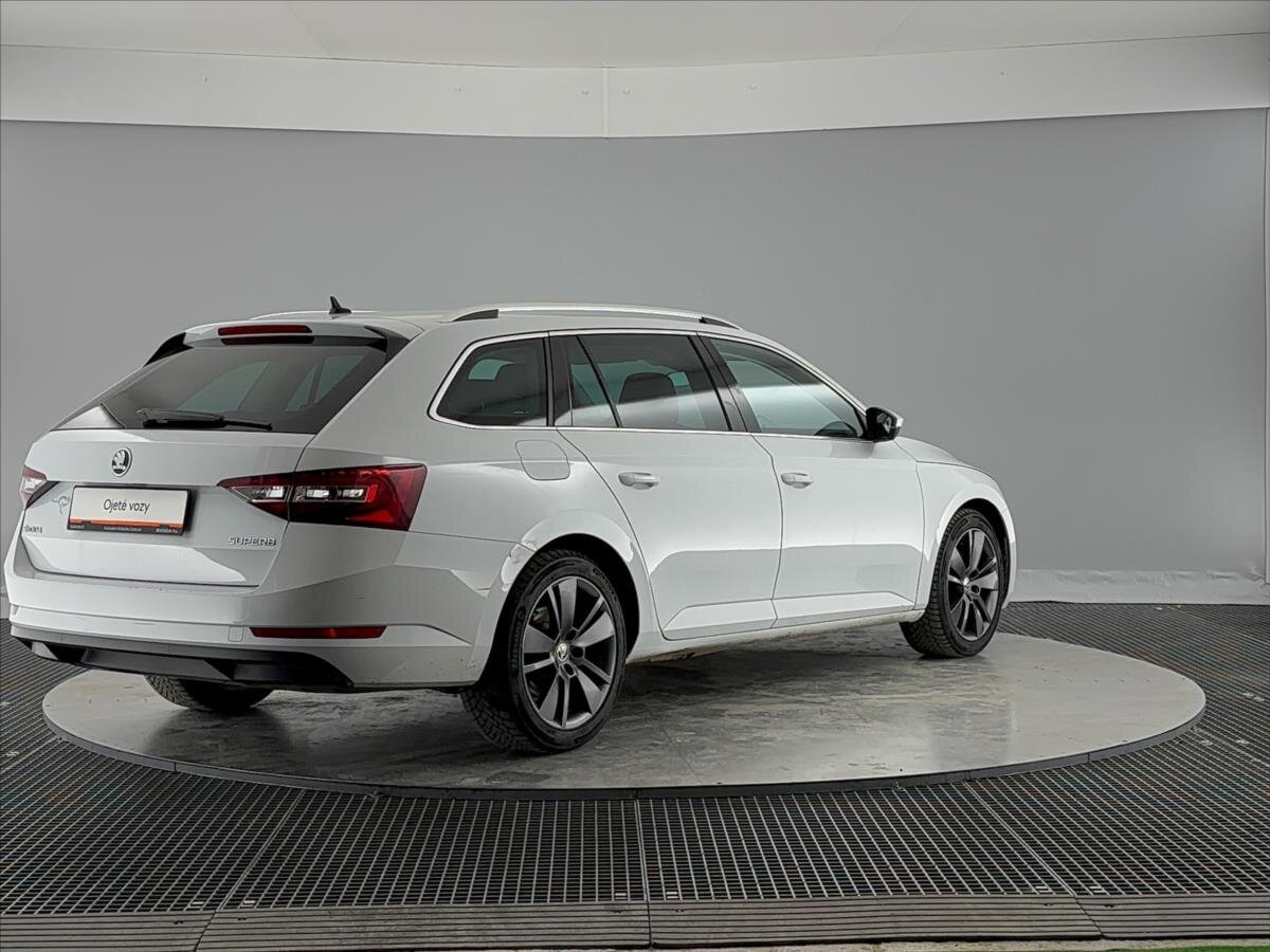 Škoda Superb Kombi 2,0 l 110 kw