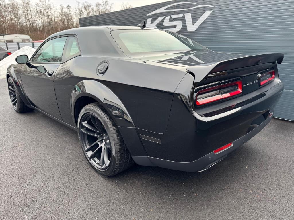 Dodge Challenger Kupé 6,4 l 362 kw