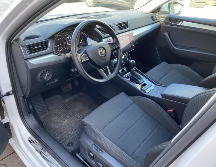 Škoda Superb Kombi 2,0 l 110 kw