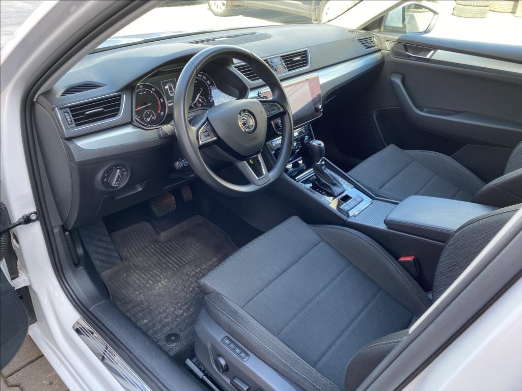 Škoda Superb Kombi 2,0 l 110 kw