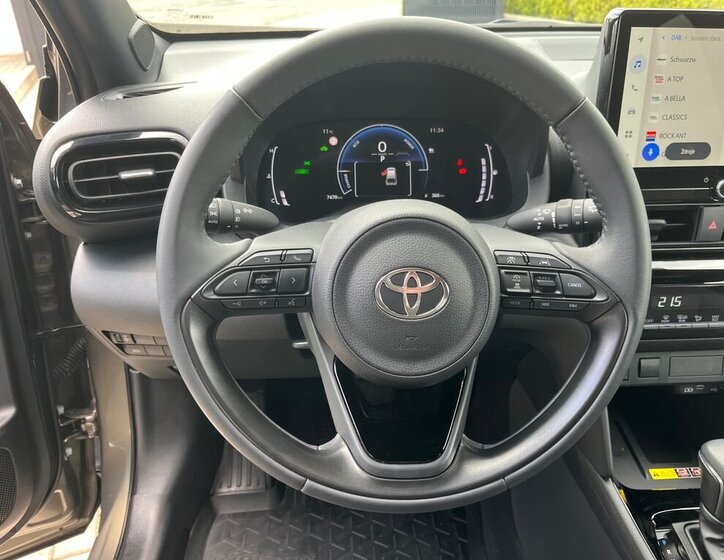 Toyota Yaris Cross SUV / Terénní 1,5 l 68 kw