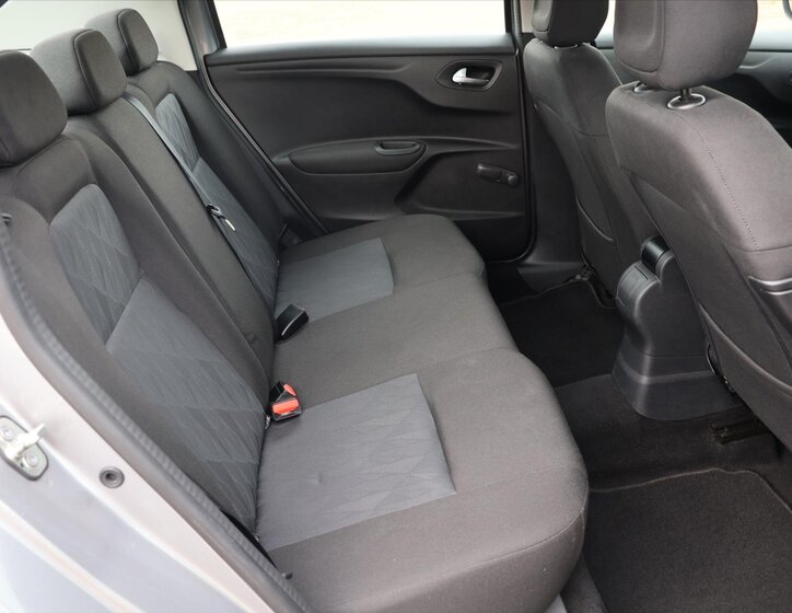 Citroën C-Elysée 13