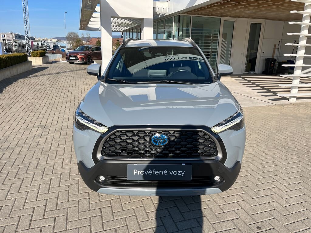Toyota Corolla Cross SUV / Terénní 2,0 l 112 kw