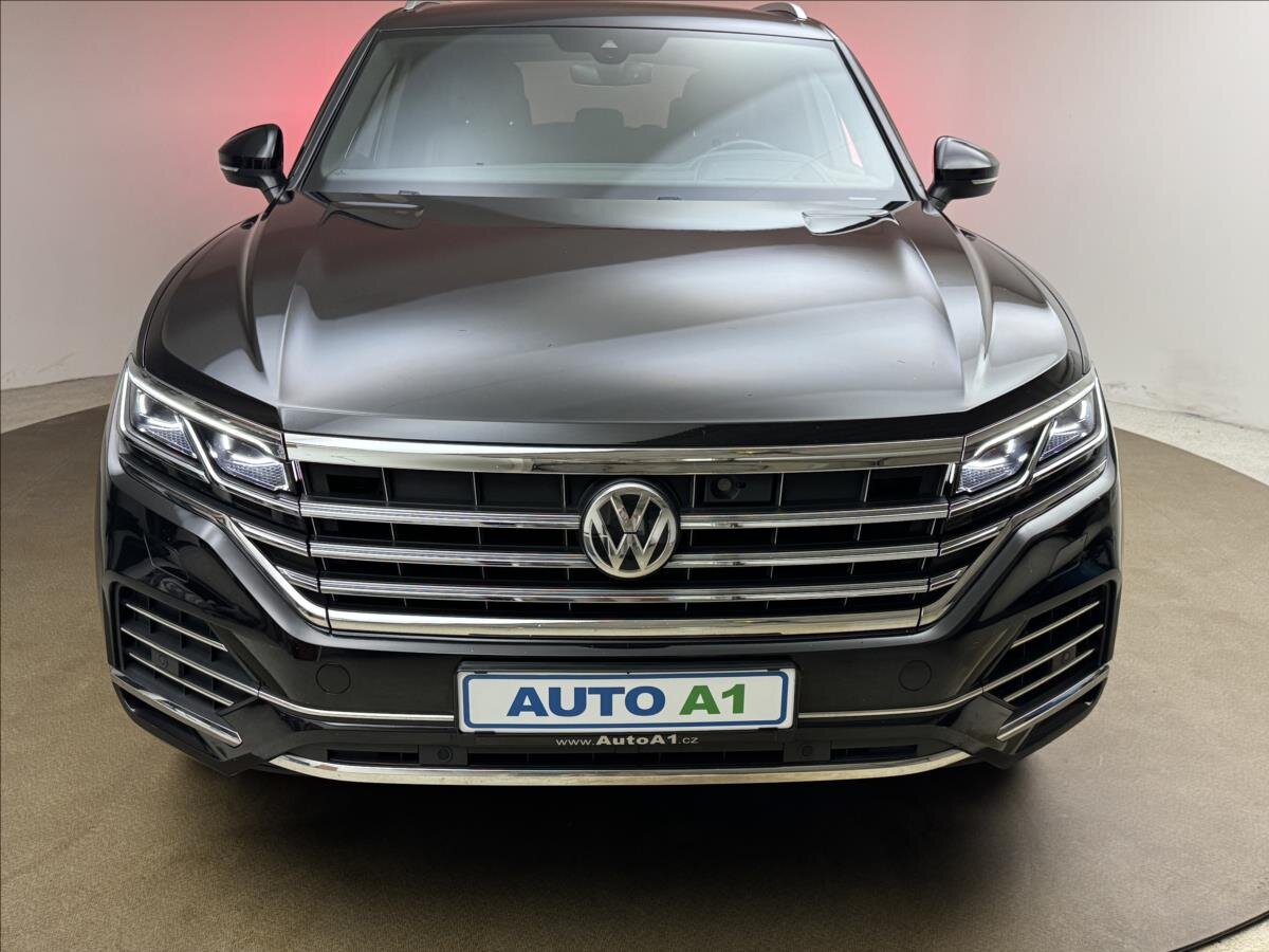 Volkswagen Touareg SUV / Terénní 3,0 l 210 kw