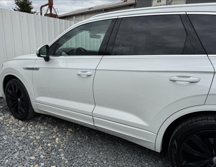 Volkswagen Touareg Kombi 3,0 l 210 kw