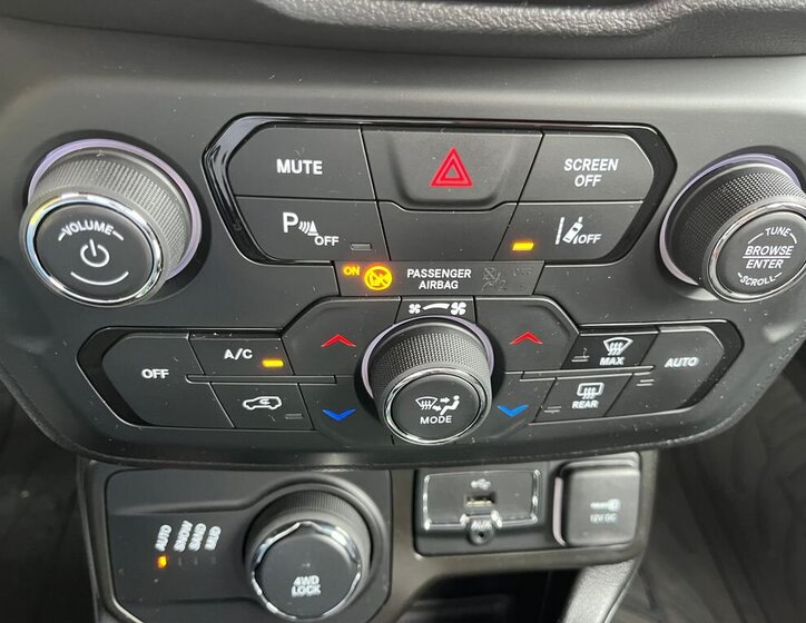 Jeep Renegade SUV / Terénní 1,3 l 132 kw