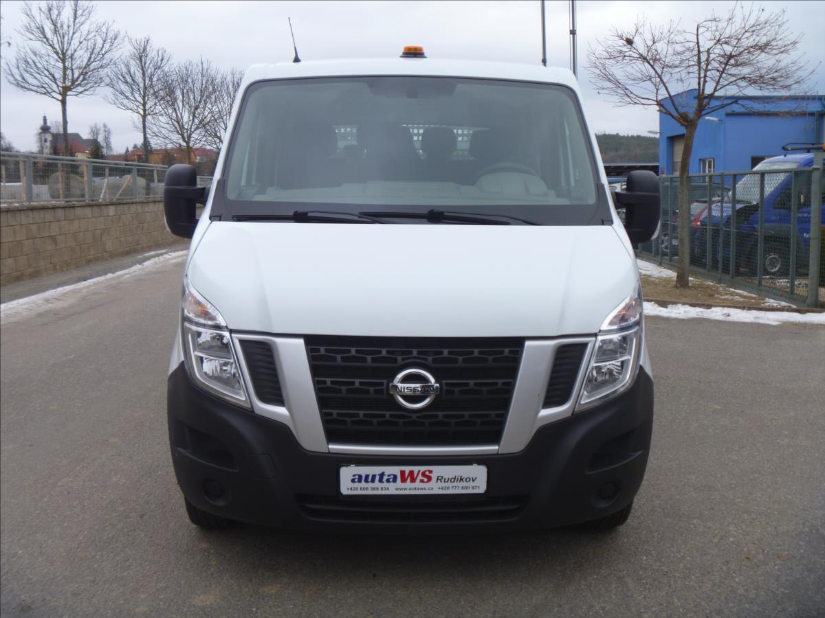 Nissan NV400
