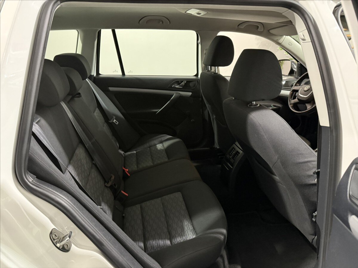 Škoda Octavia Kombi 1,2 l 77 kw