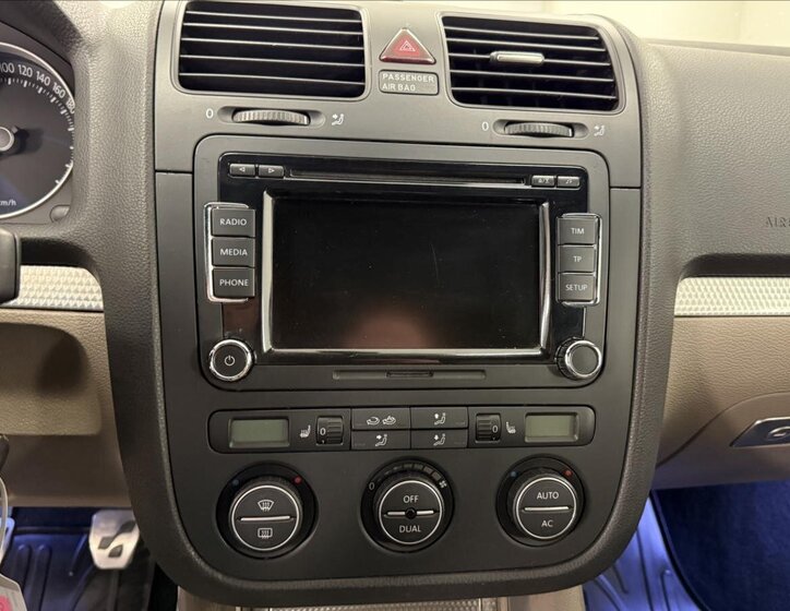 Volkswagen Golf Kombi 3,2 l 184 kw