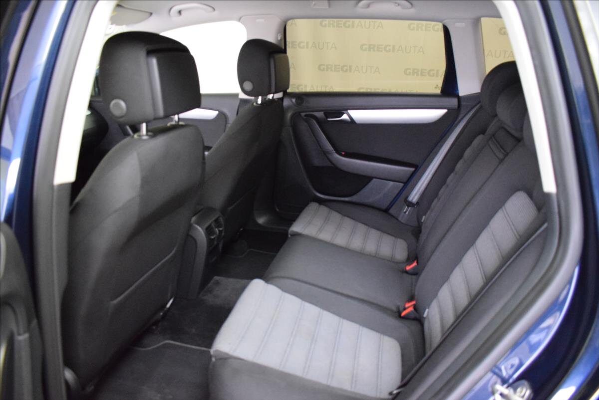 Volkswagen Passat Kombi 2,0 l 103 kw