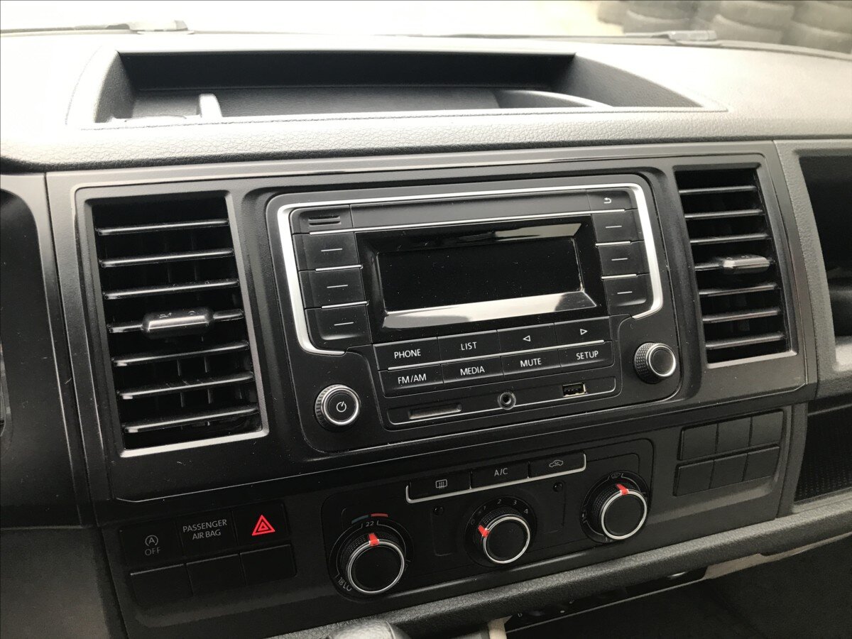 Volkswagen Transporter Kombi 2,0 l 110 kw